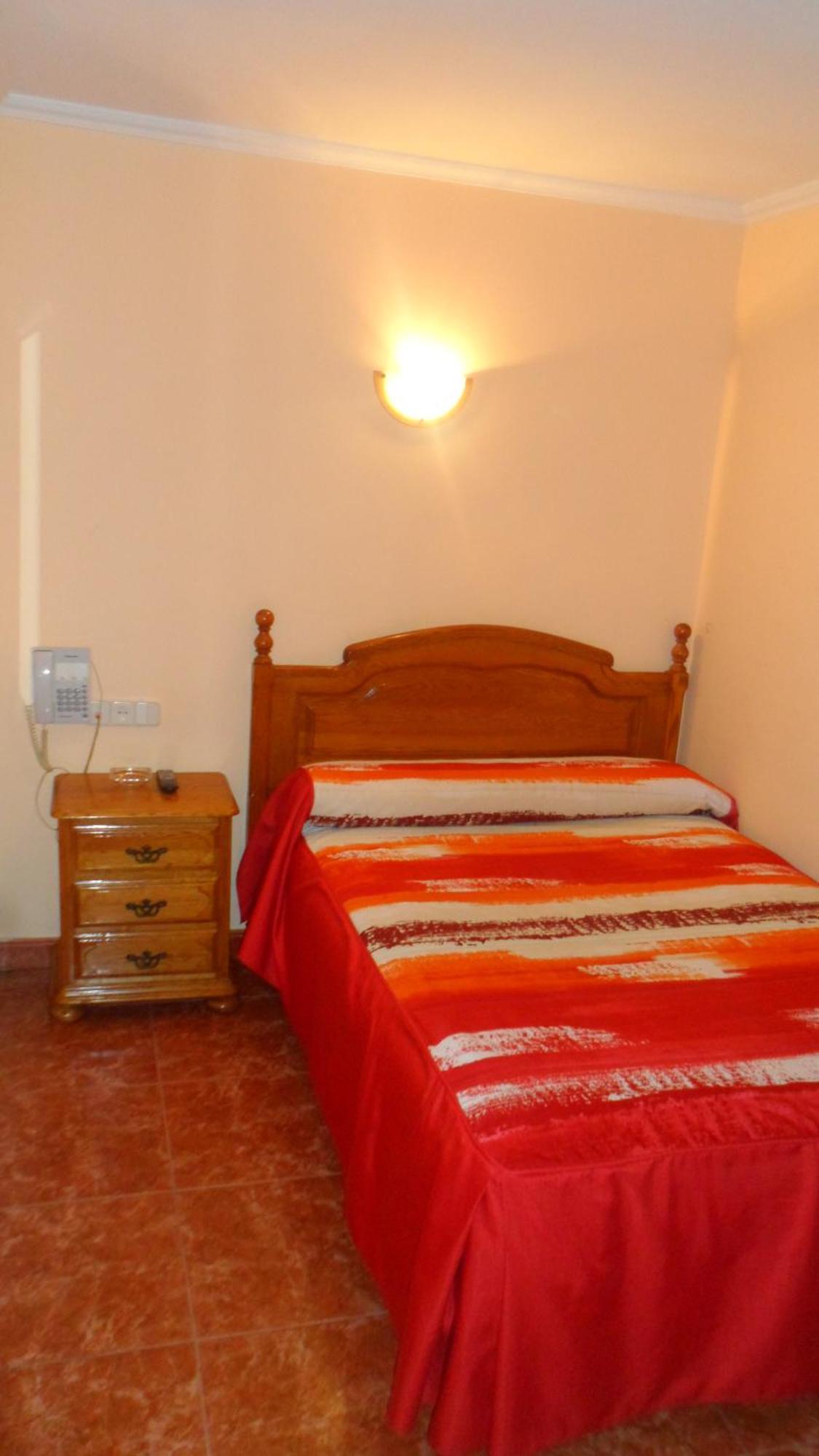 Hostal La Nava Madrid Eksteriør bilde