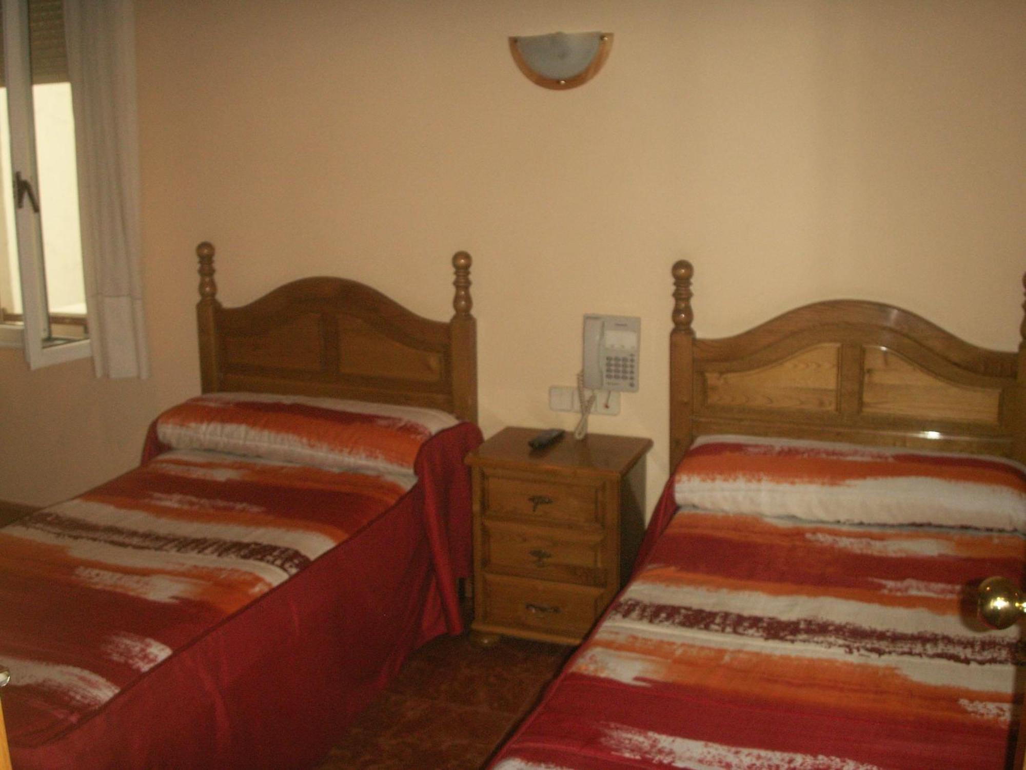Hostal La Nava Madrid Eksteriør bilde