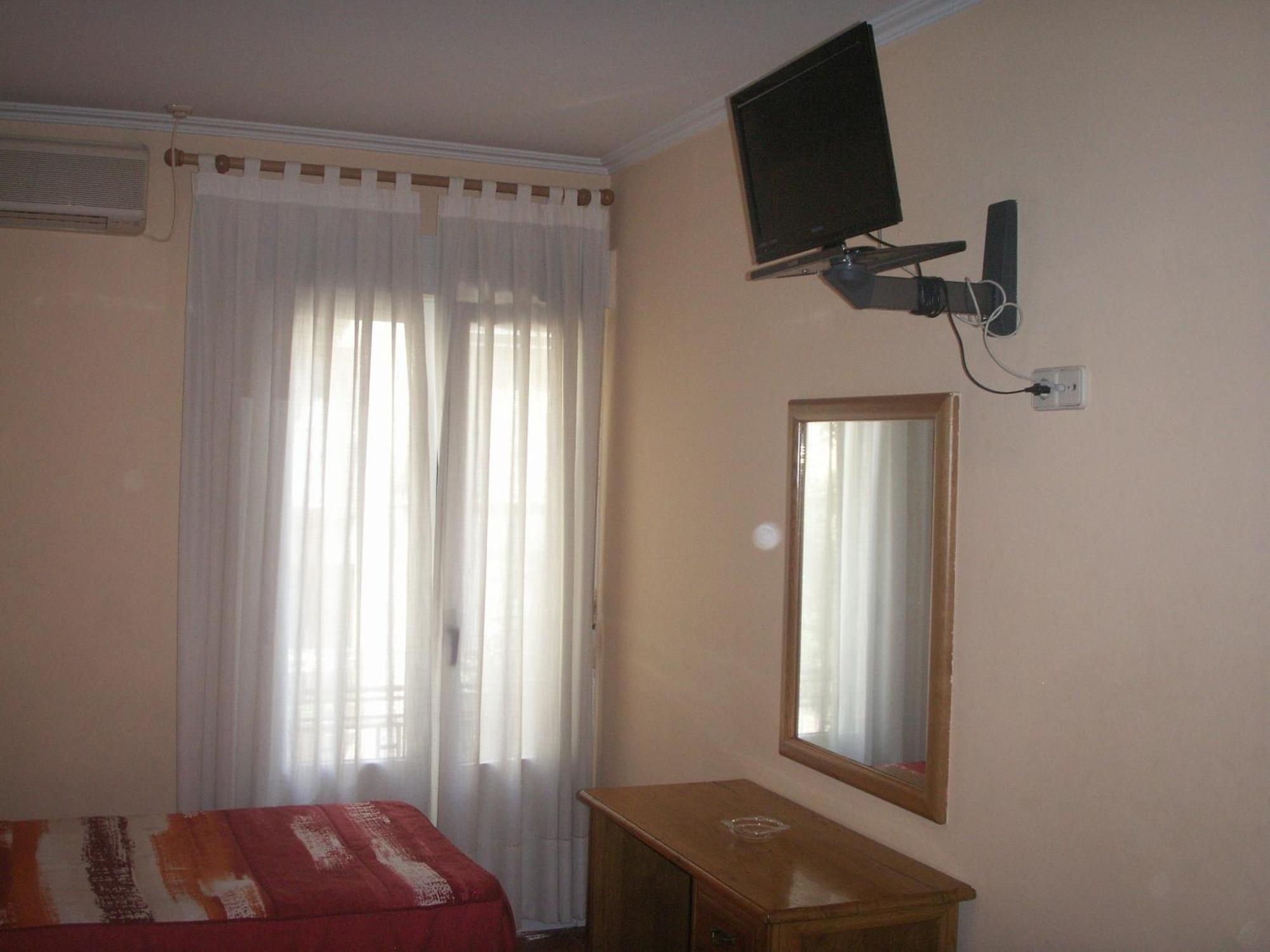 Hostal La Nava Madrid Eksteriør bilde